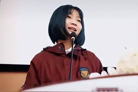袁隆平孙女入读中国农业大学，是17岁袁有明，领导专门去食院看她图片