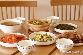 南宁80后一家的晚餐，发到朋友圈，有人不淡定了：家里有矿吧图片