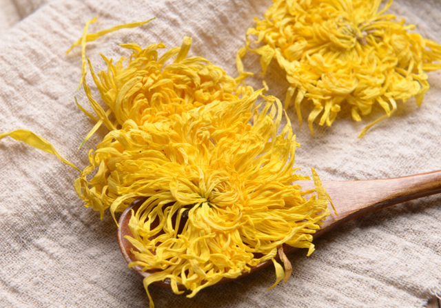 脾气不好还老生气？这4种“解气茶”别错过，舒缓心情气色好