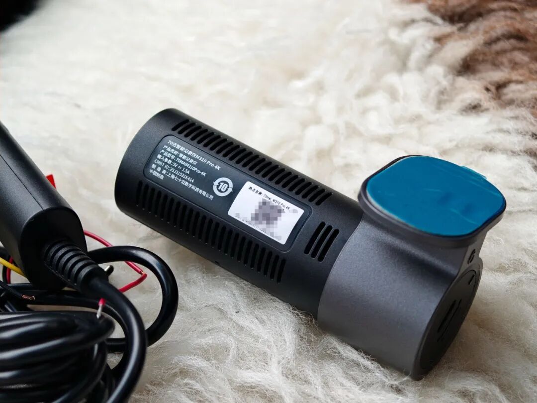 受够了!今年我终于把车上的记录仪换掉了