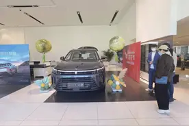 北京：年底前置换新能源车最高补贴1万！点开，手把手教您领补贴——图片