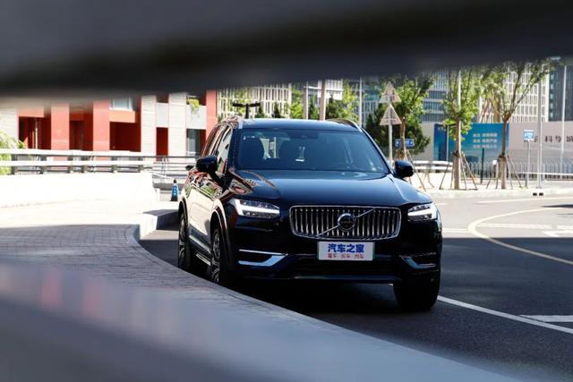 沃尔沃XC90 T8：709牛·米，百公里不到3个油，回头率超高