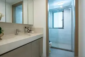 卫生间怎么布置？告诉你分区的3个标准尺寸，多亏师傅提醒图片