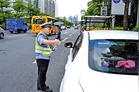 副驾驶没坐人被扣6分，新交规下注意这个细节图片