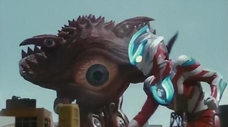 以下八张奥特曼打怪兽图片，各位能认出是哪位奥特曼吗？