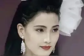 在她面前，所有的艳压都不值一提图片