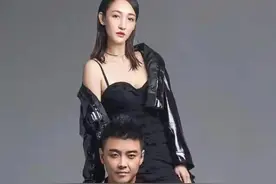 王皓娇妻闫博雅：从小练舞，却愿为王皓生俩孩子，放弃舞蹈梦想！图片