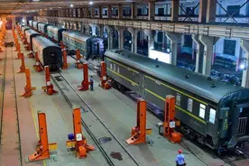 中国火车入境俄罗斯，为何必须更换车轮？不同国家铁轨有何不同？图片