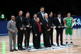 宫鲁鸣在男篮的六大功绩，200万奖金应该给图片