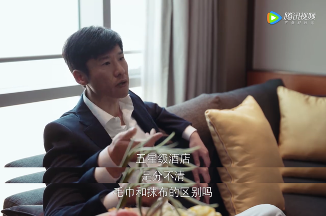 被偷窥狂偷拍裙底？看这五个女人如何处置，观众：解气