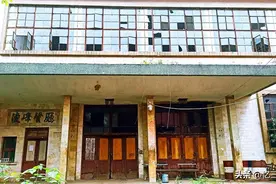 四川雅安，北郊废弃的工业遗址，曾是繁华热闹的军工厂图片