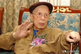 他从政70年，66岁主政广东，5年时间带动广东经济腾飞图片