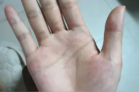 “身小手大福禄全，身大手小清贫院”是啥意思？身大手小不好吗？图片