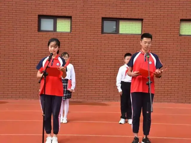 Ϋ´̨ѧУ̬ѧУƷʽ֮ḻʵĳл