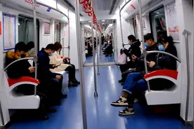 太原公共出行迎热潮，地铁“2号线”文明风景亮眼图片