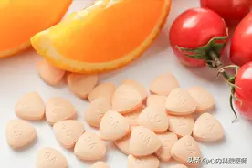 维生素也伤肝？最好别把这3种维生素当保健品吃，医生告诉你原因图片