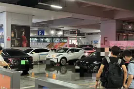 出租车出入郑州东站难：动力北路常拥堵，的哥称排一次队需要一小时图片
