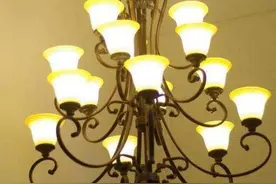 家里灯具如何选择，两款不要选，两款慎重选，这两款安心选图片