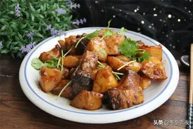 这鱼全身都是宝，被称为：淡水鱼之王，教你做东北大菜，鲜美下饭图片