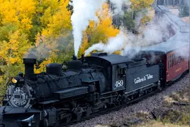 北美最壮观的火车旅行线路图片