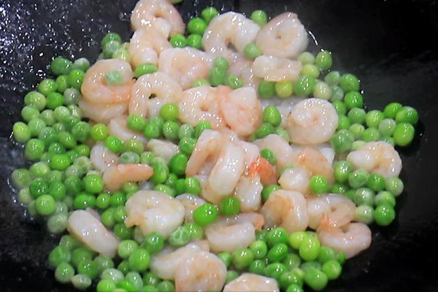 “冬吃豆，赛过肉”，提醒中老年人：多吃这5豆，手脚有劲精神好