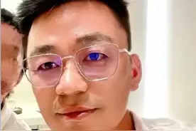 王宝强形象大变、王嘉尔跪拜粉丝、徐冬冬怼人，是人设还是耿直？图片