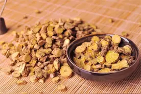 5类药不能乱碰，多吃可致“严重肝损伤”，正确使用请牢记3件事图片