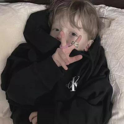 帅气 阳光 可爱,适合小鲜肉及暖男用的二次元风格男生插画头像 - 冷求