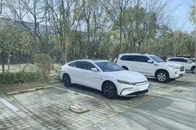 第一批吃螃蟹的新能源车主，如今8年过去了，电池续航怎么样了？图片