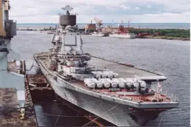 俄罗斯怎么“坑”印度的？1美元卖给印度一艘航母，15年狂赚30亿图片