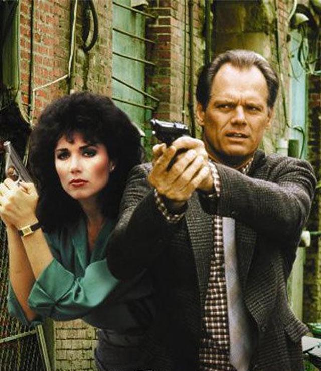 神探亨特张演员表,《神探亨特》39年:"亨特"77岁变帅了,女主角67岁