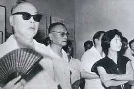 陈毅之子陈丹淮，上学时被问及家庭情况：我父亲是处长，叫陈雪清图片