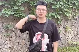 宁波有位老师花两周时间改编作品《余姚杨梅红》网友大呼好听图片