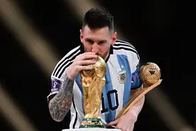 2022年世界杯最尴尬的球员——四强中三个同行都封神，唯独他平庸图片