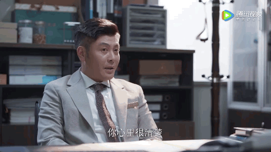 被偷窥狂偷拍裙底？看这五个女人如何处置，观众：解气