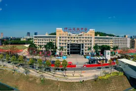 【筑•坪山】探校⑨携手百年名校，探索多元办班，坪山这所高中不一般图片