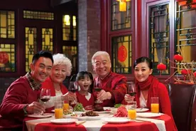 “女儿回不来，也别跟亲家一起过年”，娘家妈亲身经历，令人反思图片