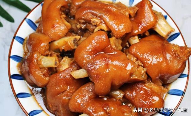 教你10种家常猪蹄的做法，颜色红亮软糯入味，肥而不腻越嚼越香