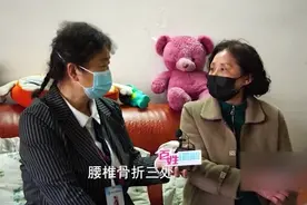 妻子仗着有兄弟撑腰，把老公打残住院，还带着娘家人堵婆婆的门图片