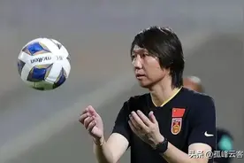 困境中的李铁突发“婚变”，妻子龙菲为何急于和丈夫划清界限？图片