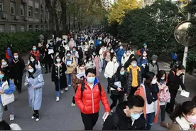 如今考在编教师到底有多难？我用身边人真实的经历告诉大家！图片