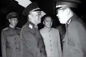 1959年，谁来担任总参谋长，周总理、罗帅都推荐此人，却没被任用图片