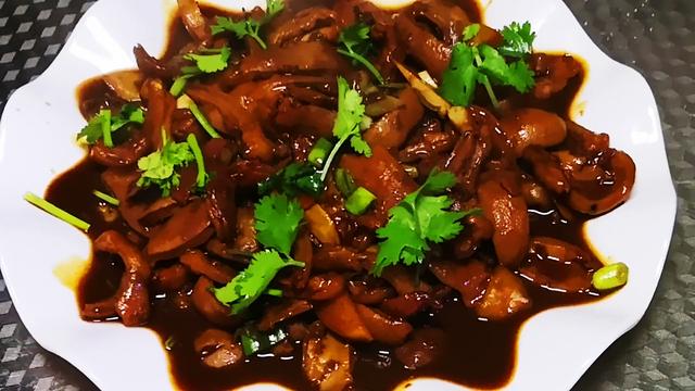 鱼肚怎么清洗才干净 2026年鱼肚怎么清洗才干净呢