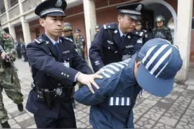 2018年一对兄妹例行检票，警察一眼看出破绽，背后扯出惊天大案图片