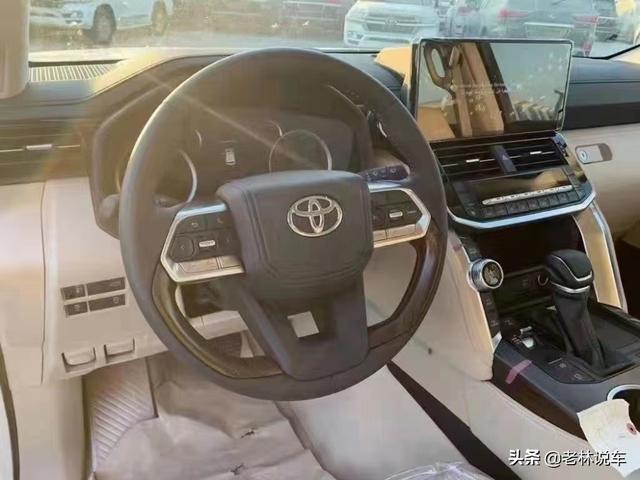 全新丰田兰德酷路泽国内开卖，要价160万，网友：智商税太高