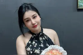 90后女孩体重170斤，受尽同学嘲笑，做大码模特日赚3000图片