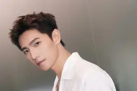 杨洋唯一认爱的初恋！20岁青涩合照曝光，如今她是“最美香妃”图片