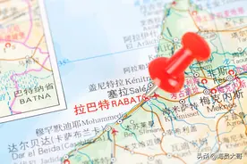 运5000辆车摩洛哥卸货，船员私自下船购物，被举报罚1000美元图片