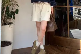 马丁靴“失宠”了！入冬后流行穿这3双鞋，舒适百搭，还显高显瘦图片