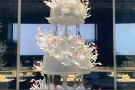 蛋糕界的“劳斯莱斯”，像艺术品般精美，吃得起的人都是非富即贵图片